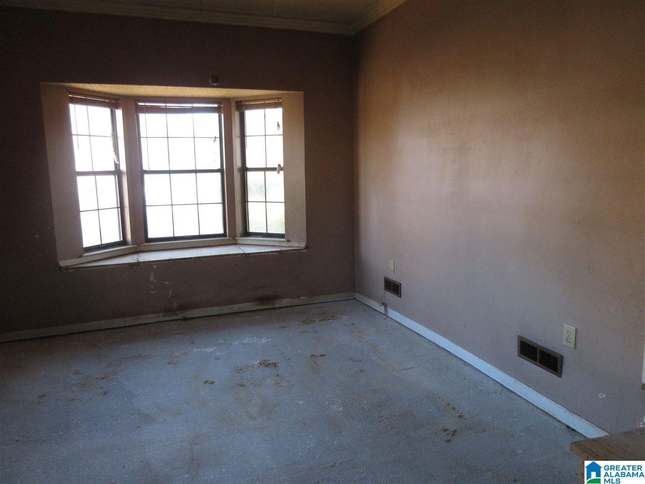 1100 Eastern Valley Road Bessemer, AL 35020 - Photo 4 of 8