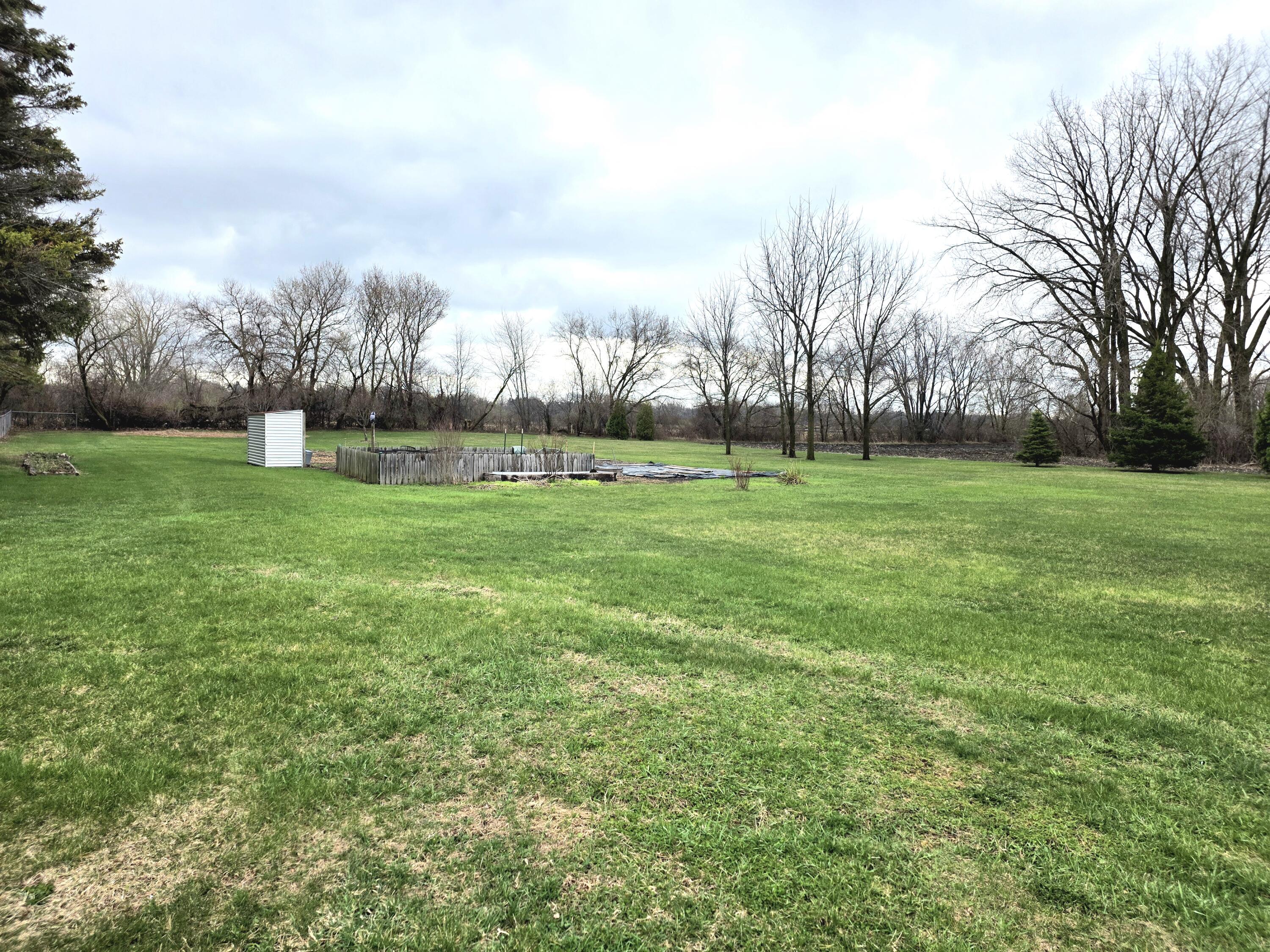 10741 Spring Street Mount Pleasant, WI 53177 - Photo 15 of 48 Garden Beds