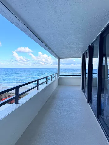 $9,000 | 3560 South Ocean Boulevard, Unit 300, South Palm Beach, FL 33480