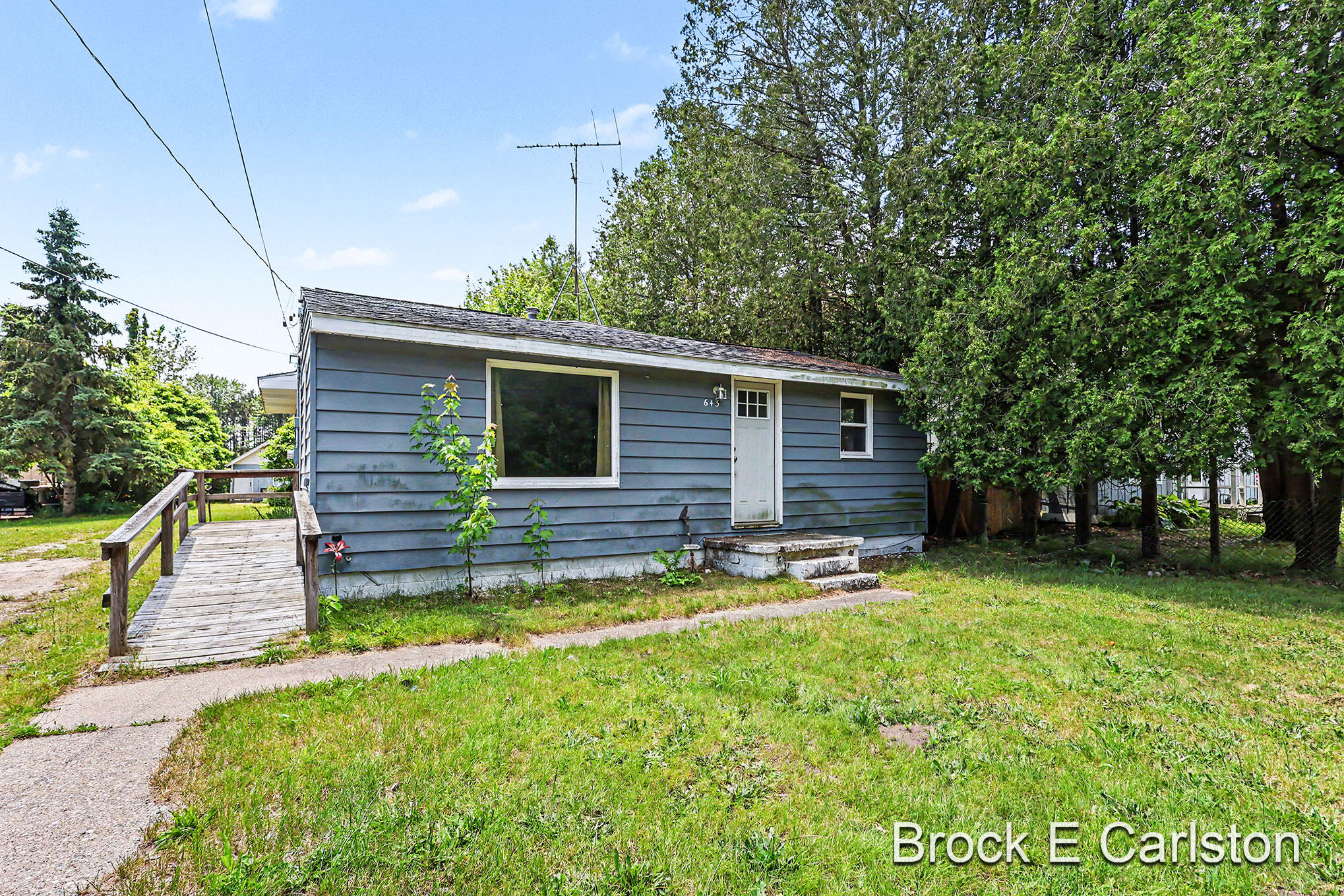 643 East Sternberg Road Norton Shores, MI 49441 - Photo 36 of 36 QJ1A0047