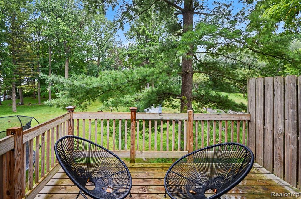 4105 Crocus Road Waterford, MI 48328 - Photo 19 of 47 Gallery Image 19