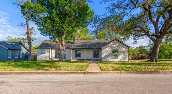 $375,000 | 2928 Pine Avenue, Waco, TX 76708