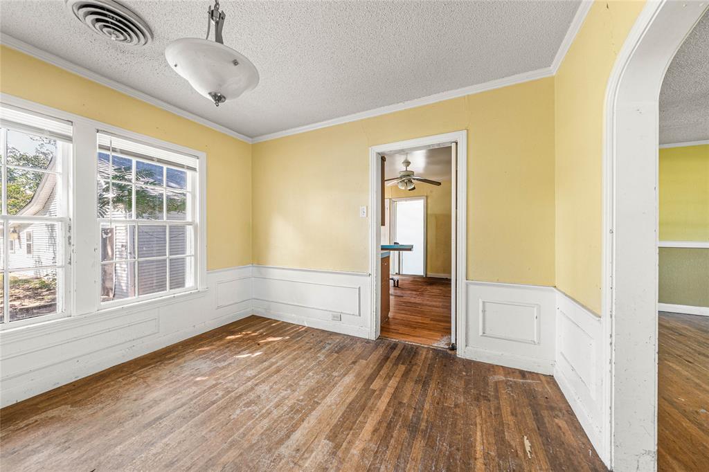 2928 Pine Avenue Waco, TX 76708 - Photo 11 of 40