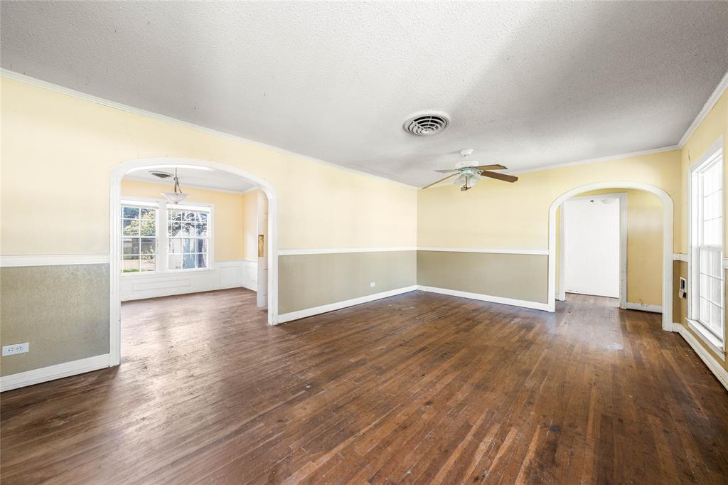 2928 Pine Avenue Waco, TX 76708 - Photo 6 of 40