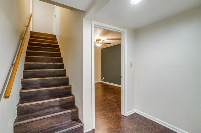 a view of an entryway