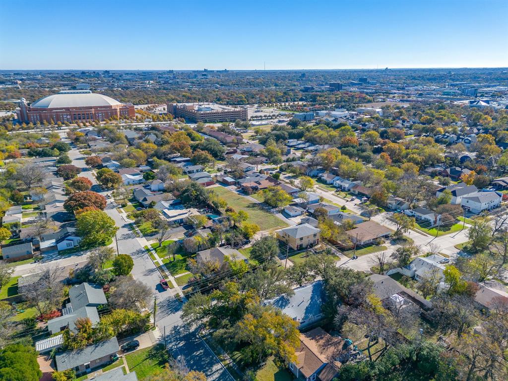 1900 Sutter Street, Unit C Fort Worth, TX 76107 - Photo 31 of 33 an aerial view of a city with lots of residential buildings