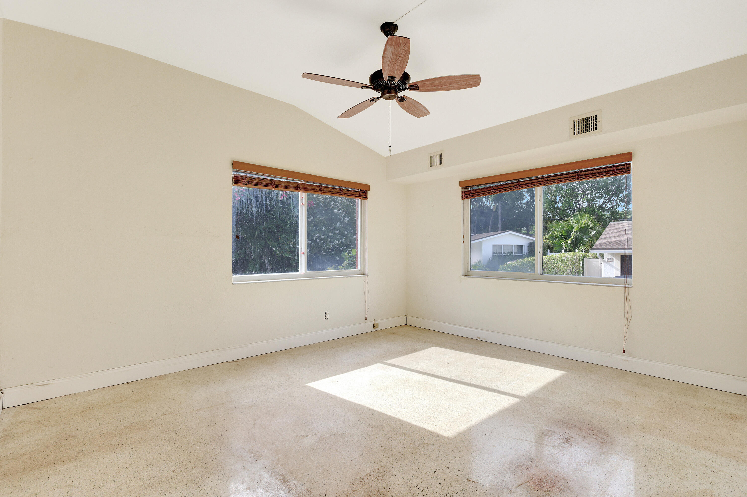 961 Lake Wyman Road Boca Raton, FL 33431 - Photo 9 of 28 2J9A6575