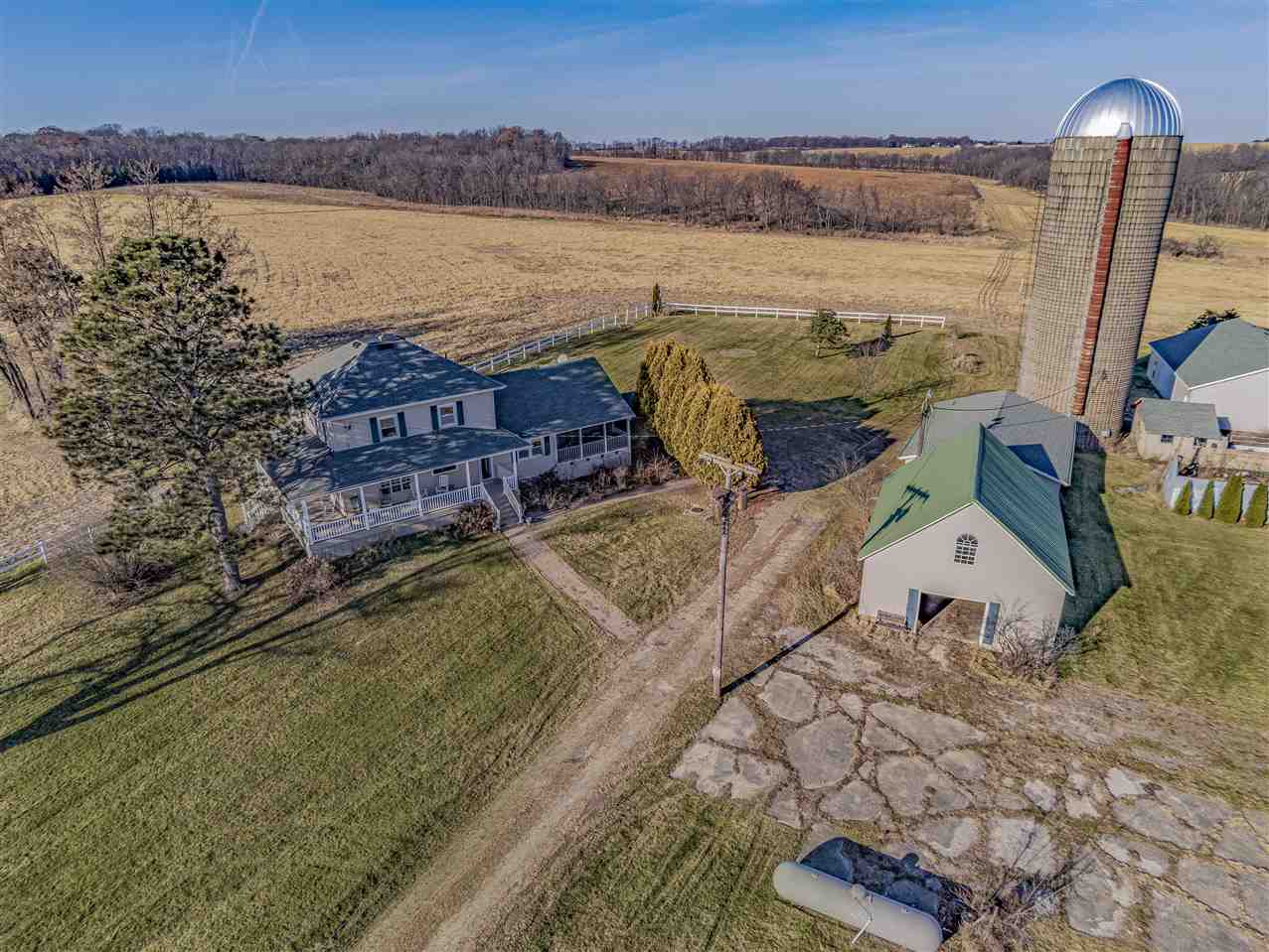 15283 Trask Bridge Road Pecatonica, IL 61063 - Photo 18 of 25 an aerial view of a house with a ocean view