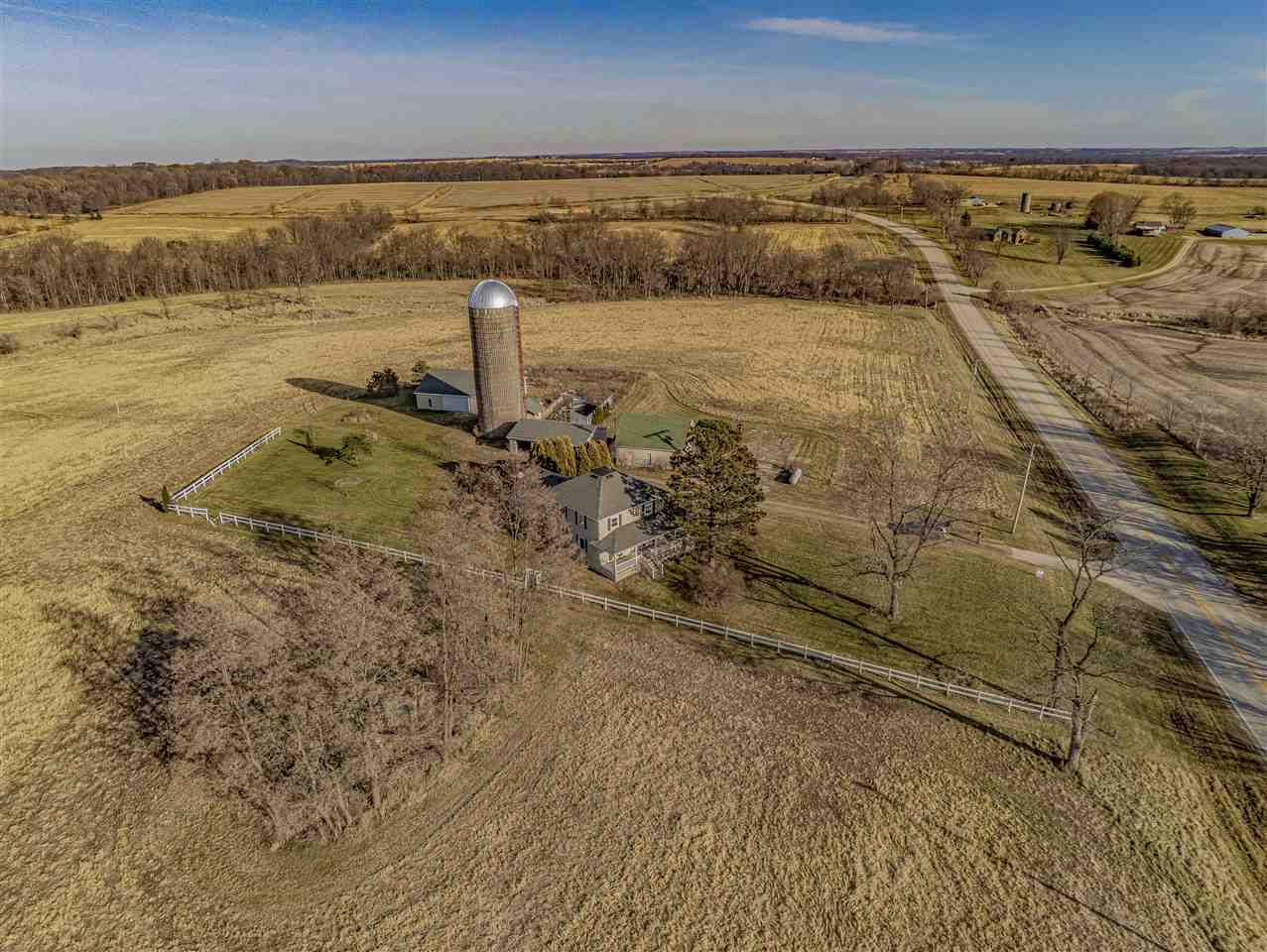 15283 Trask Bridge Road Pecatonica, IL 61063 - Photo 19 of 25 a view of an ocean beach