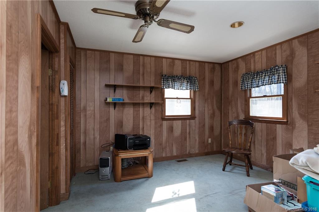 1908 Wildlife Road Charlotte, NC 28214 - Photo 13 of 15 Gallery Image 13