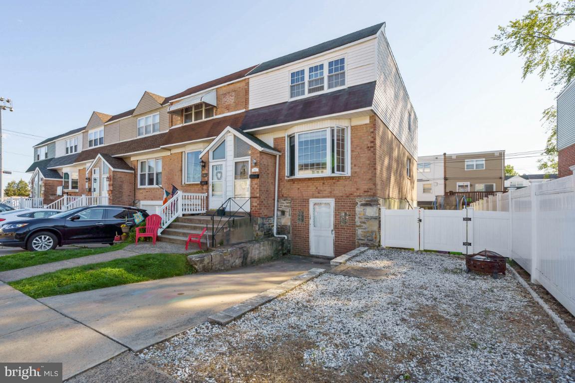 3512 Dows Road Philadelphia, PA 19154 - Photo 1 of 25