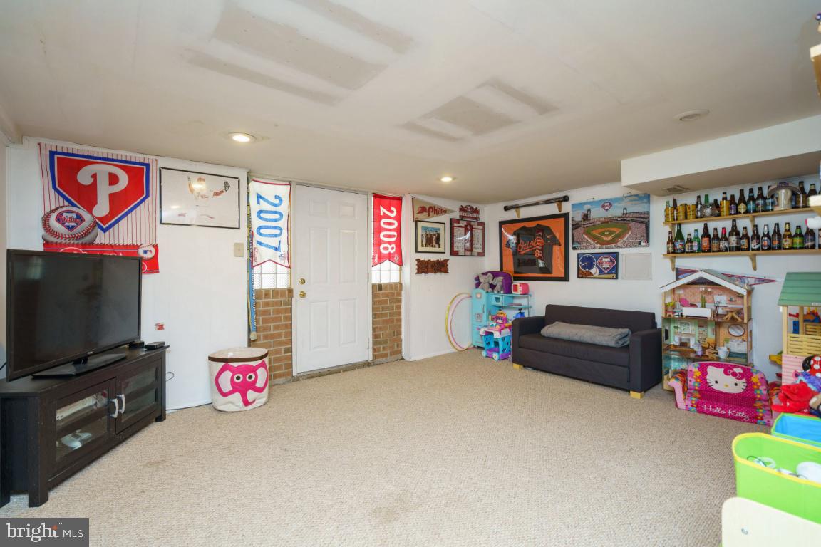 3512 Dows Road Philadelphia, PA 19154 - Photo 8 of 25