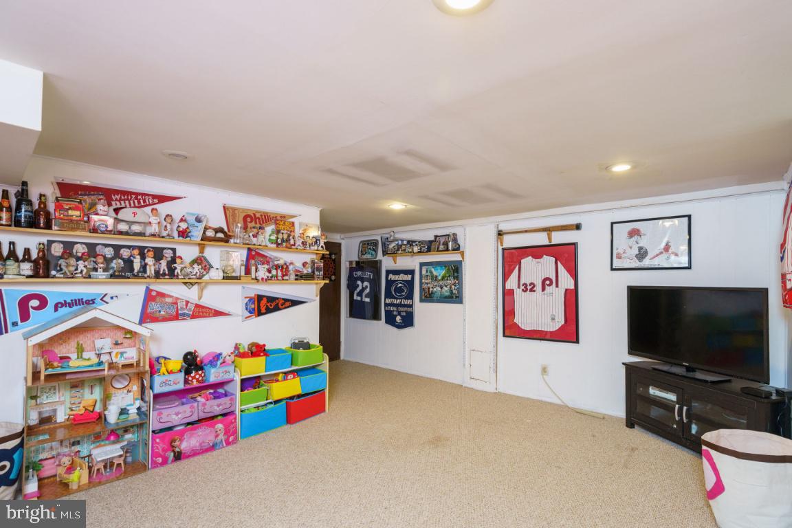 3512 Dows Road Philadelphia, PA 19154 - Photo 9 of 25