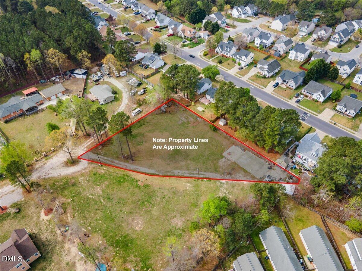 7201 Applecreek Court Raleigh, NC 27610 - Photo 4 of 17
