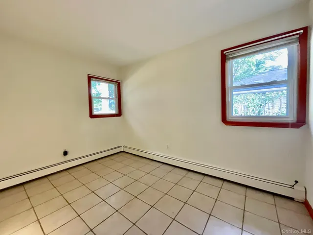 a view of empty room with window