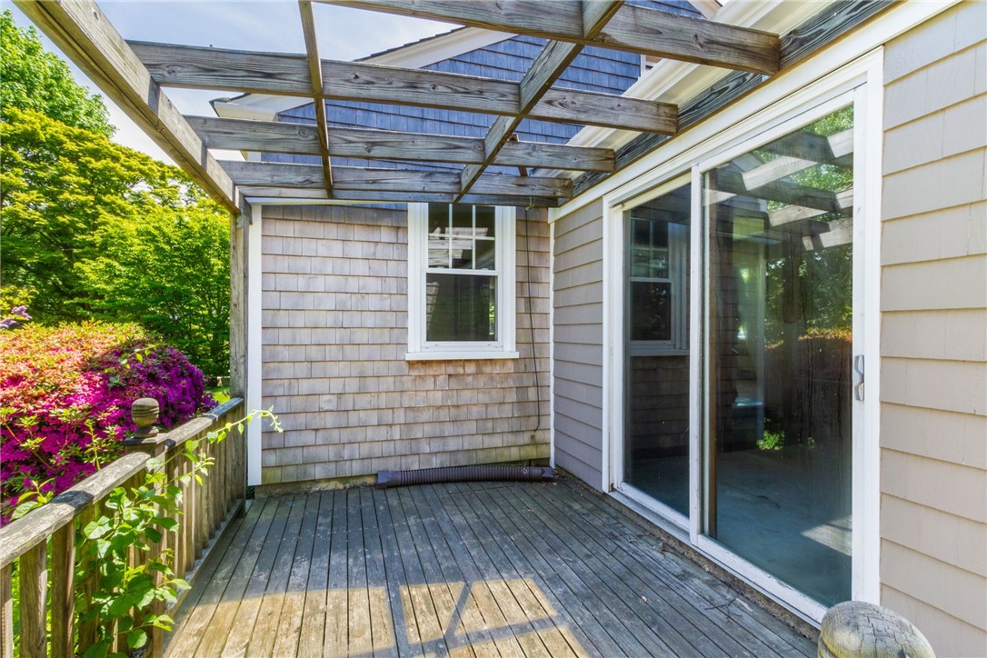 11 Shields Street Newport, RI 02840 - Photo 11 of 33