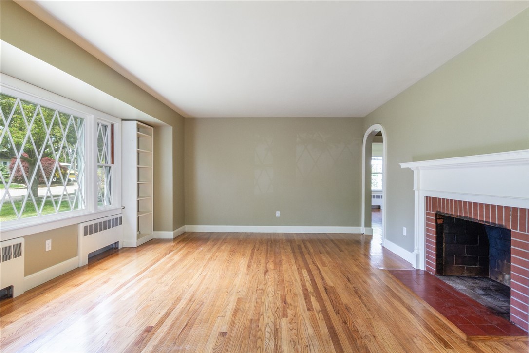 11 Shields Street Newport, RI 02840 - Photo 14 of 33