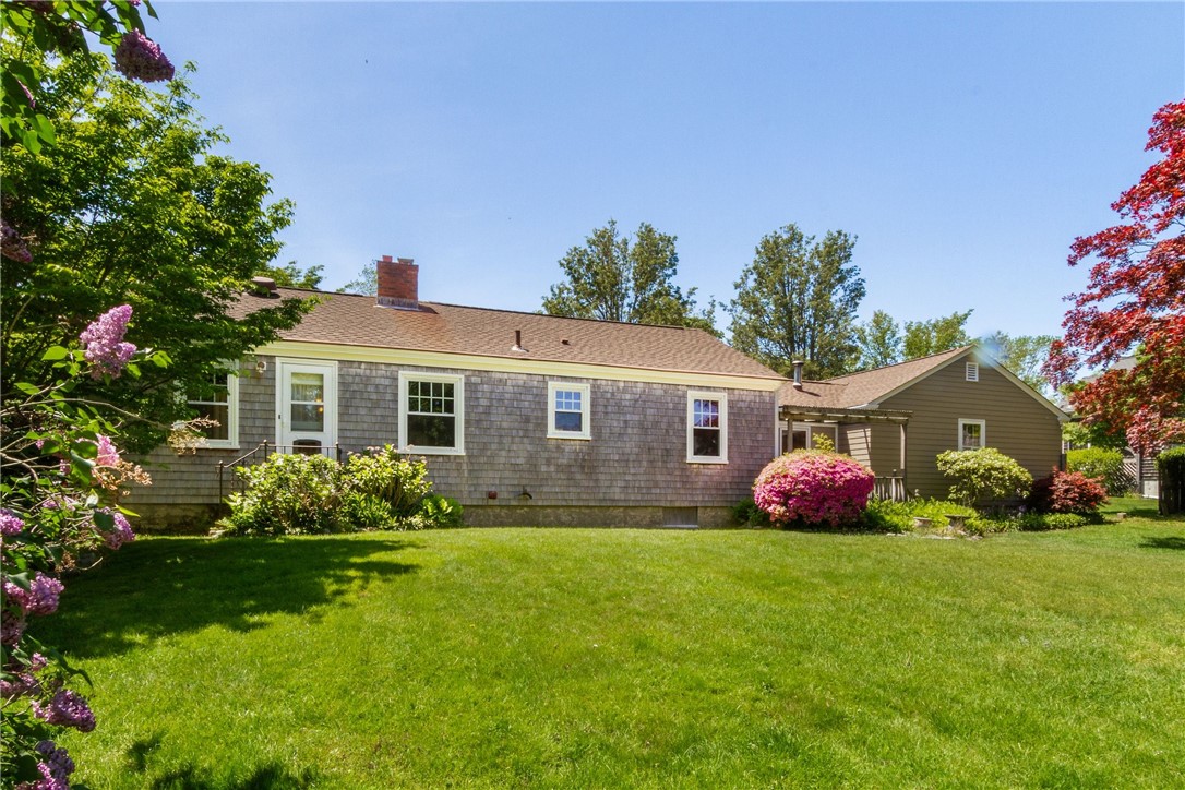 11 Shields Street Newport, RI 02840 - Photo 31 of 33