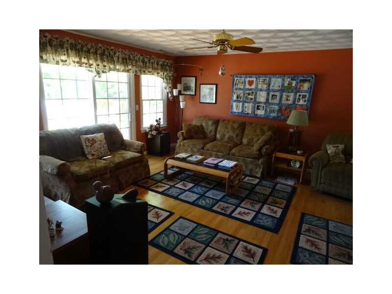 17 Kiley Way Coventry, RI 02816 - Photo 19 of 24 Den/Family/Great Room.