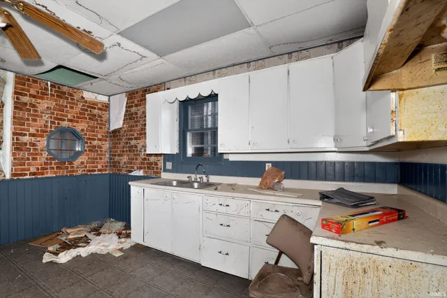 $59,900 | 222 East 5th Street, Peru, IN 46970