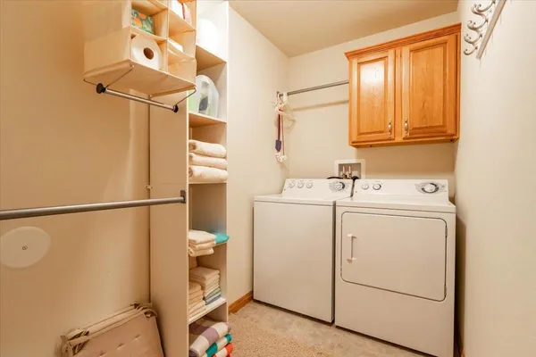 $282,000 | 1848-2 East 20th Court, Unit 2402, Arkdale, WI 54613