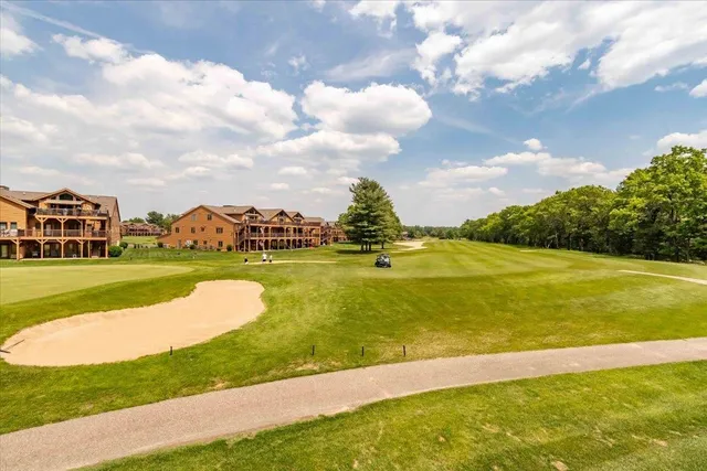 $282,000 | 1848-2 East 20th Court, Unit 2402, Arkdale, WI 54613