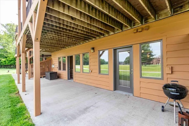 $282,000 | 1848-2 East 20th Court, Unit 2402, Arkdale, WI 54613