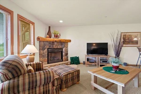$282,000 | 1848-2 East 20th Court, Unit 2402, Arkdale, WI 54613