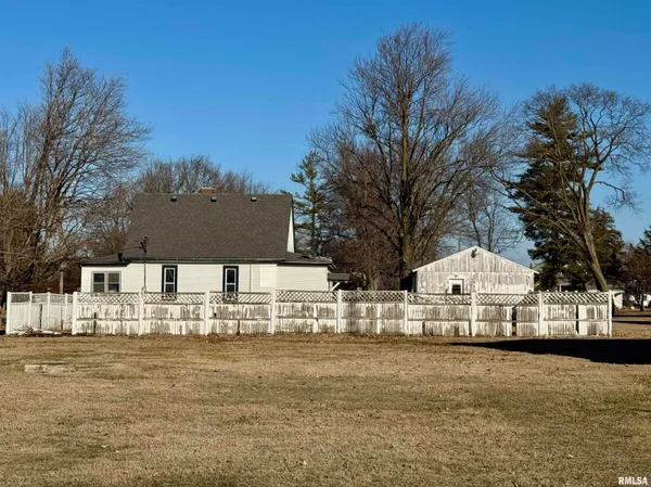 $36,000 | 211 West Liberty Street, Table Grove, IL 61482