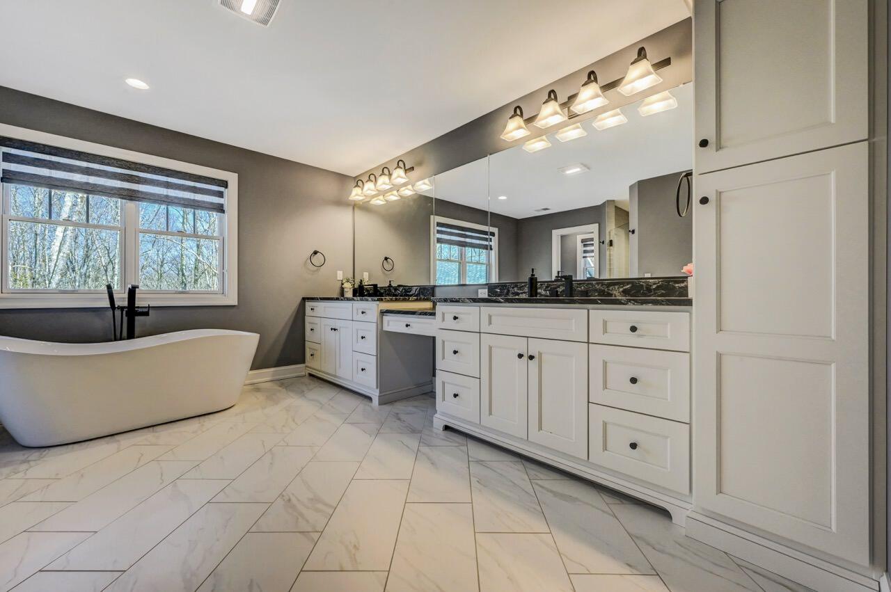 599 Behrens Road Jim Thorpe, PA 18229 - Photo 45 of 110 Primary En-Suite