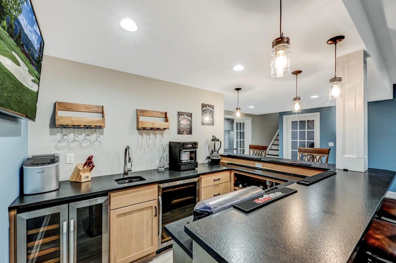 599 Behrens Road Jim Thorpe, PA 18229 - Photo 69 of 110 Wet Bar