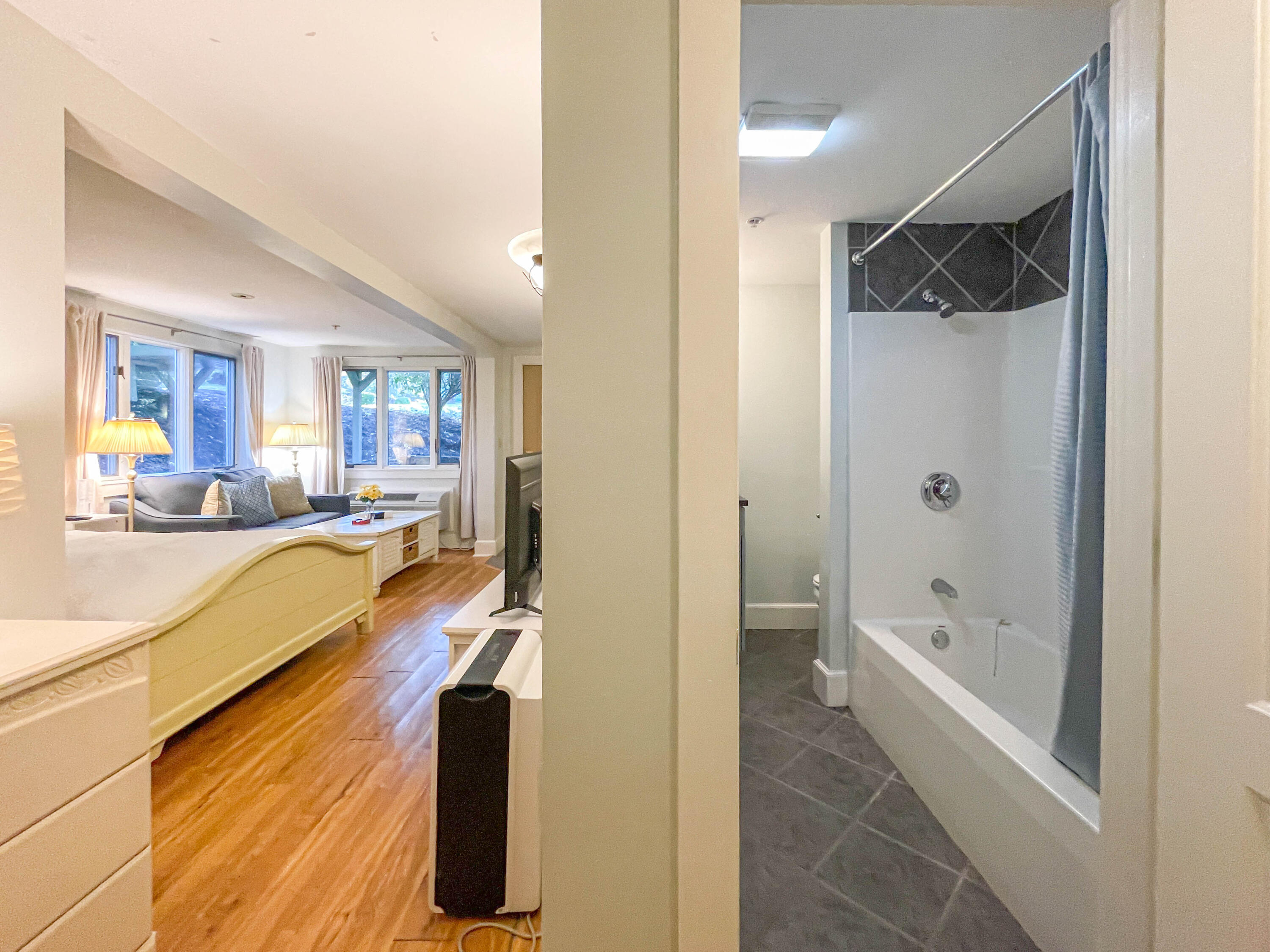 304 Eddy Road, Unit 201 Edgecomb, ME 04556 - Photo 26 of 35 304 Eddy Rd Edgecomb #201 -36