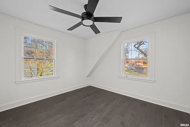 $419,000 | 204 Greenwood Avenue, Bettendorf, IA 52722