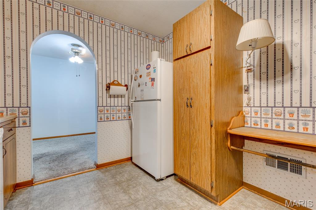 5673 Humbert Road Godfrey, IL 62035 - Photo 11 of 37