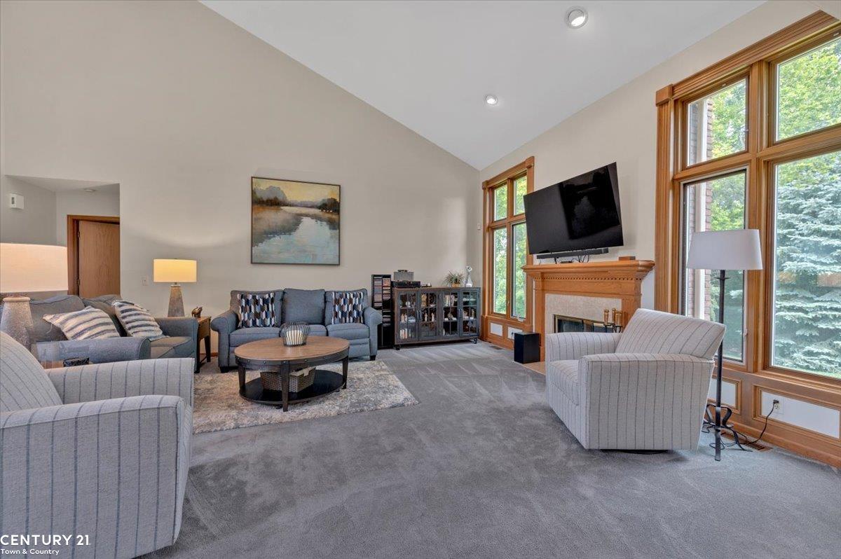 1042 Covington Pl Drive Rochester Hills, MI 48309 - Photo 7 of 40