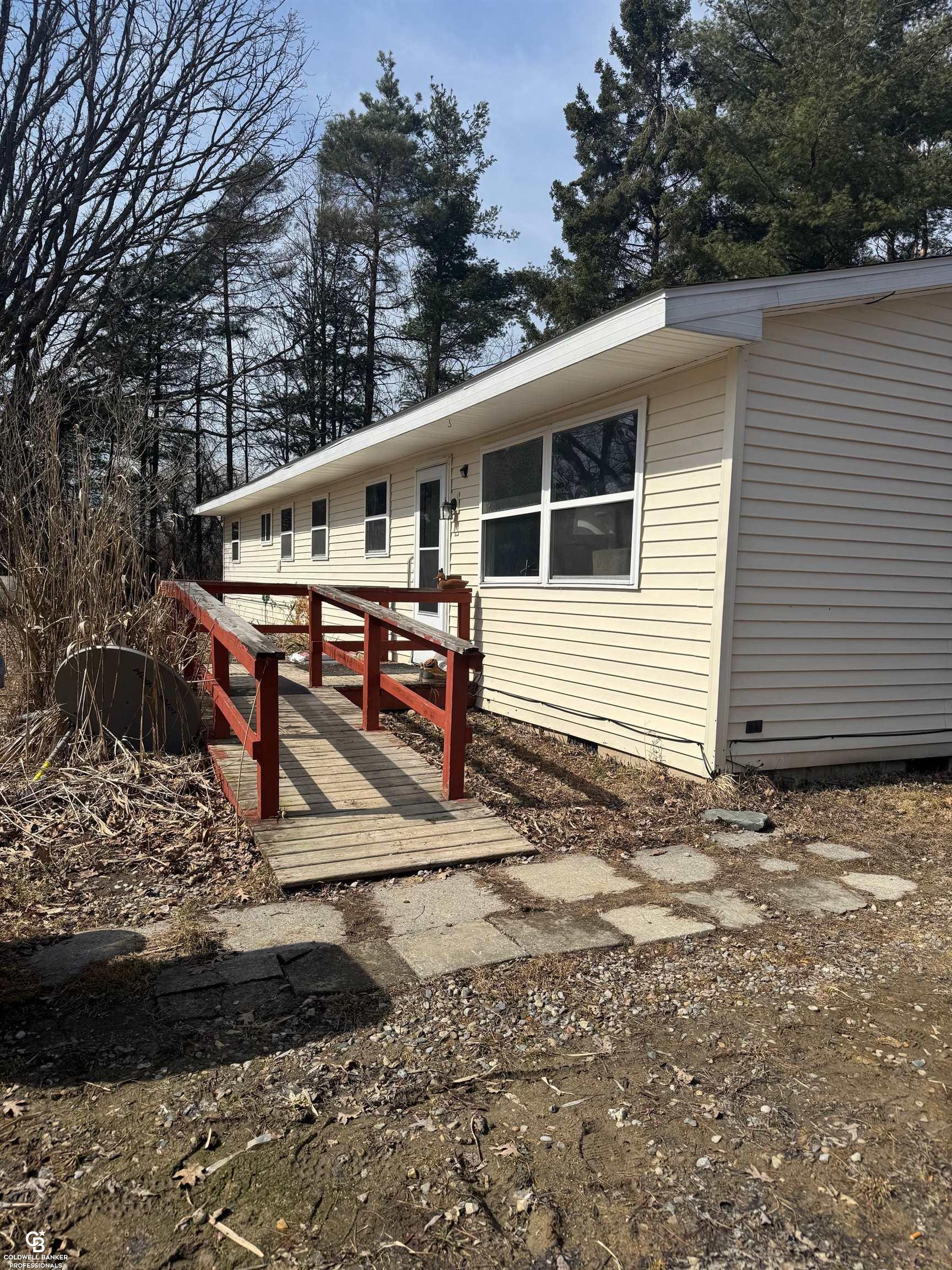 11105 Bryce Road Emmett, MI 48022 - Photo 7 of 44 50169414-1cd0526a-a48f-489a-8a03-be2374fc2e60.JPG
