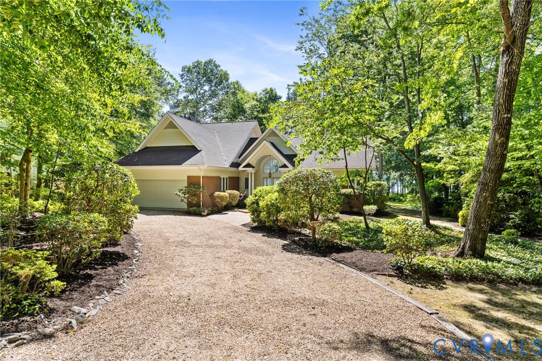 13706 Winterberry Ridge Midlothian, VA 23112 - Photo 2 of 35 Gallery Image 2