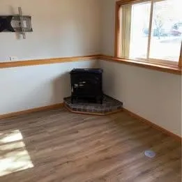 $2,400 | 515 1st Street North, Montrose, MN 55363