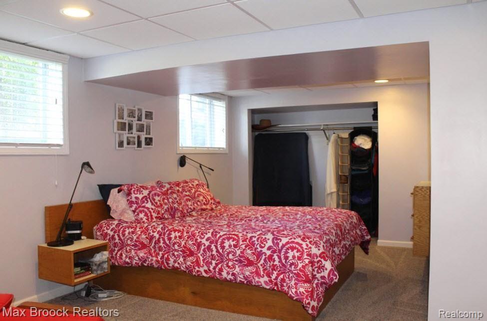 100 Kalhaven Road Rochester Hills, MI 48307 - Photo 26 of 36