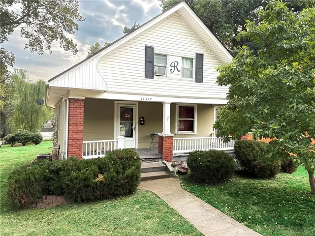 $145,000 | 11317 East Winner Road, Independence, MO 64052