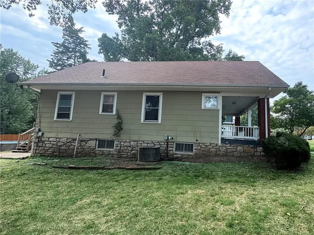 $145,000 | 11317 East Winner Road, Independence, MO 64052