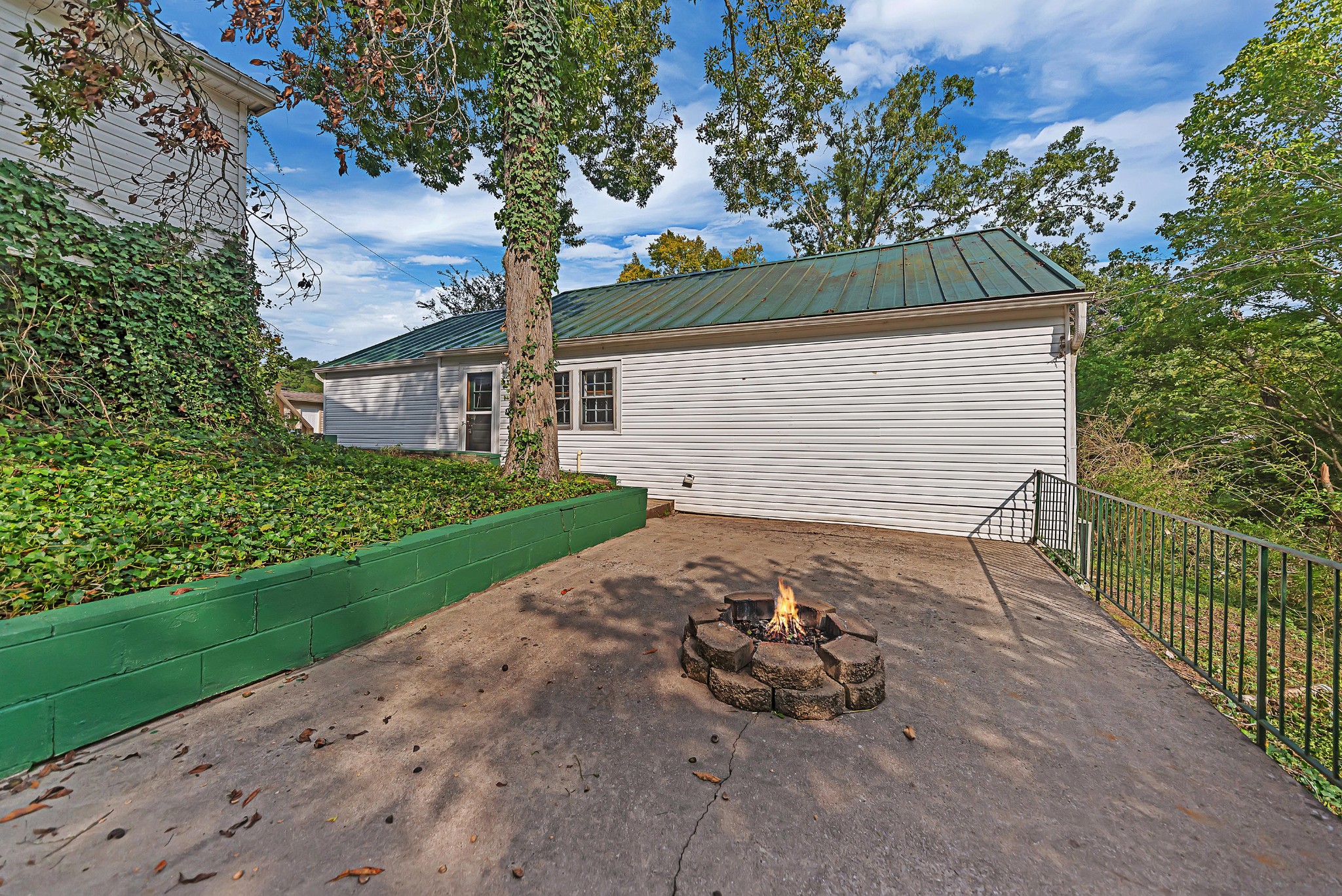 822 Deaderick Road Knoxville, TN 37920 - Photo 11 of 24 Gallery Image 11