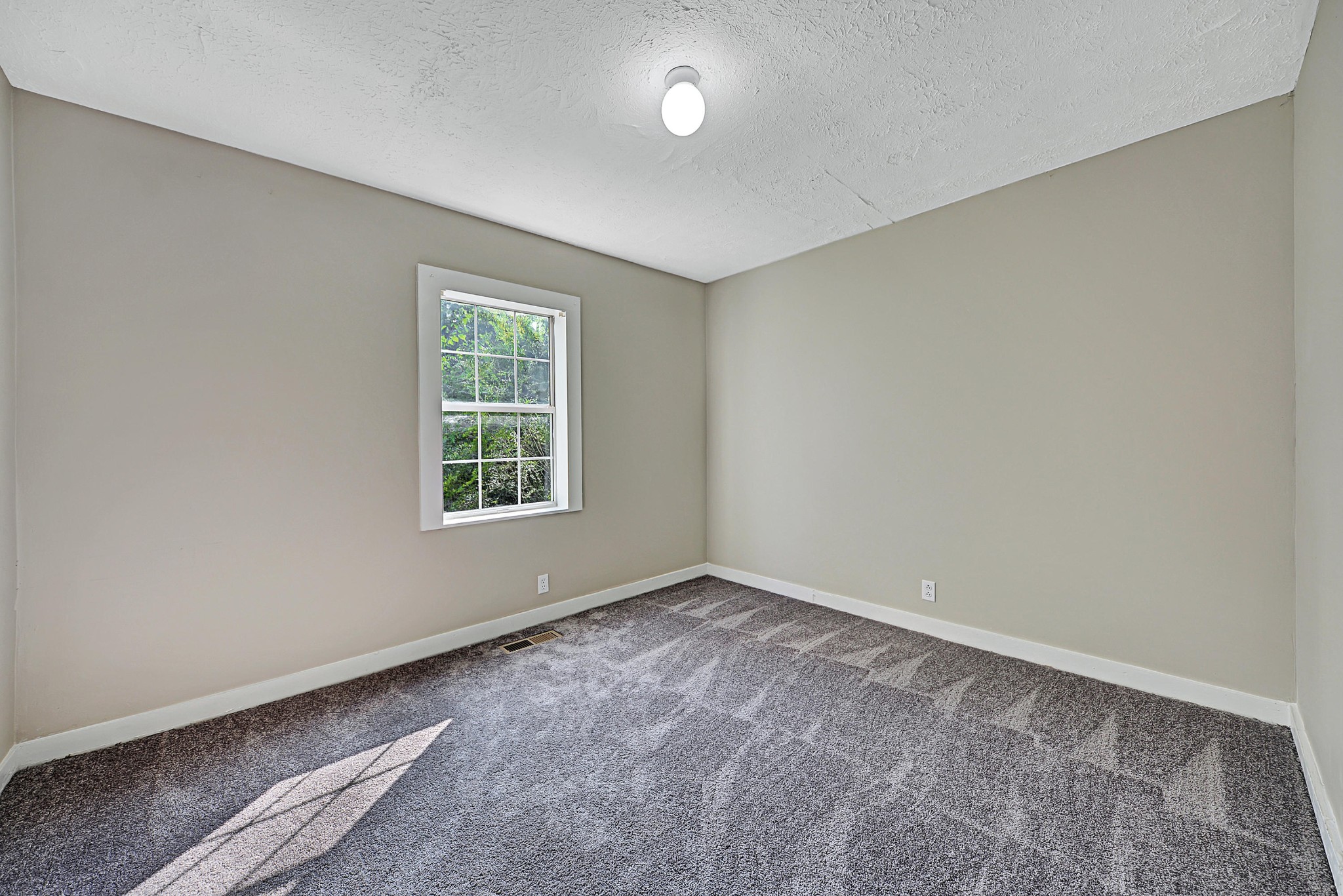 822 Deaderick Road Knoxville, TN 37920 - Photo 18 of 24 Gallery Image 18