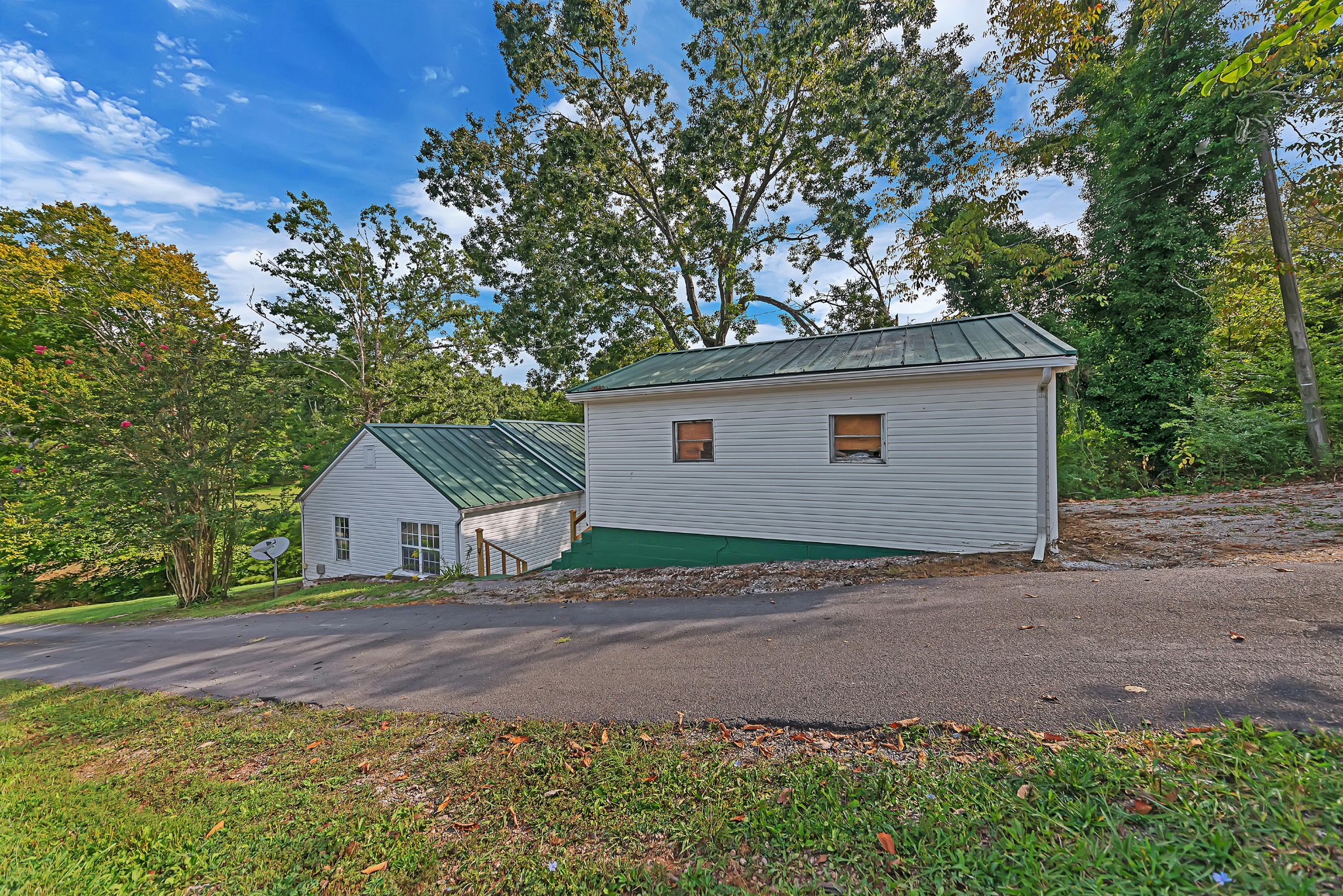 822 Deaderick Road Knoxville, TN 37920 - Photo 6 of 24 Gallery Image 6