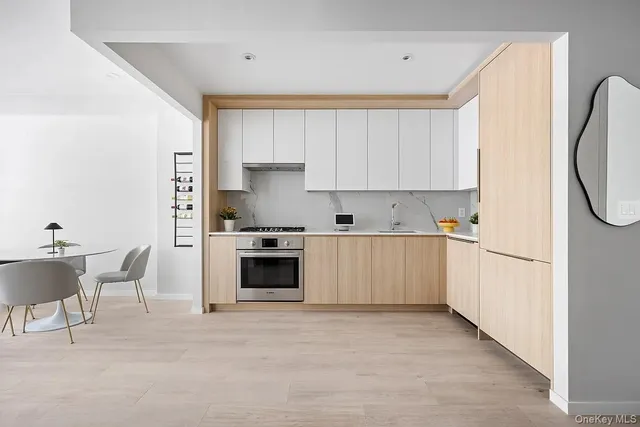 $810,000 | 40-22 61st Street, Unit 3N | Woodside