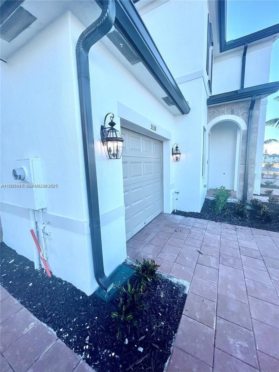 3338 West 112th Street Hialeah, FL 33018 - Photo 2 of 40 a view of entryway