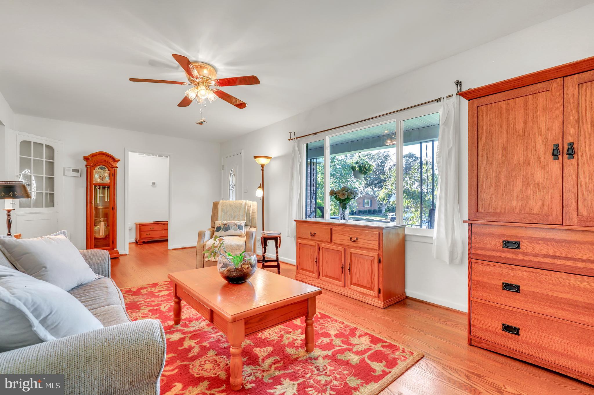 921 Shawnee Drive Frederick, MD 21701 - Photo 6 of 32