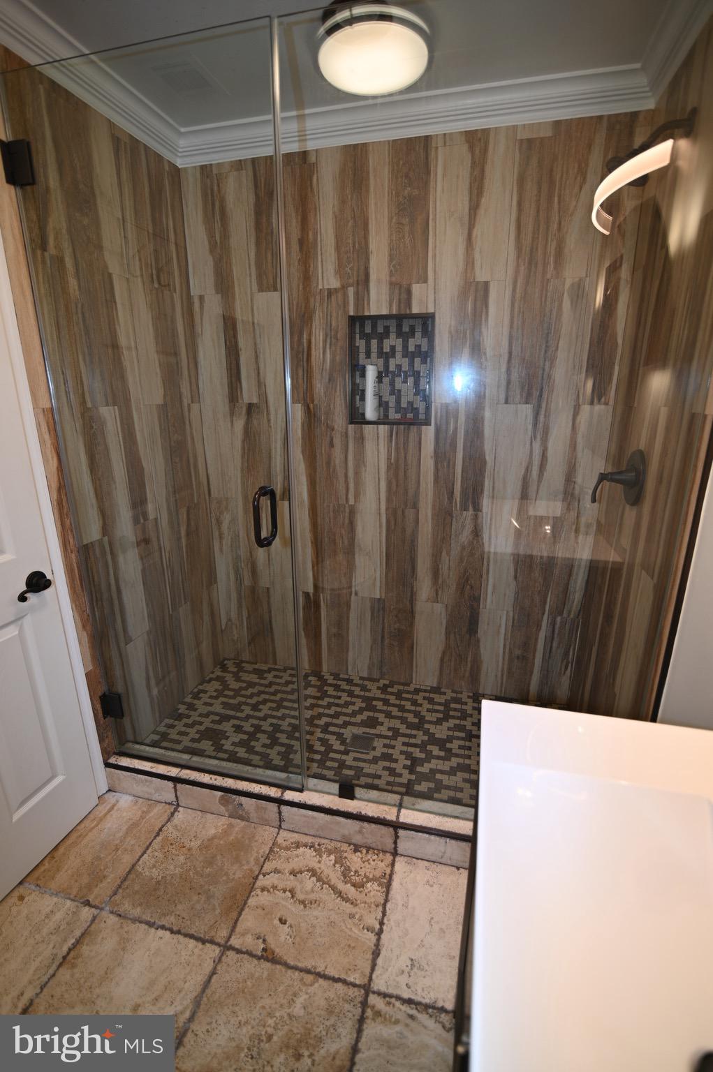 3407 Wayneswood Road Fort Washington, MD 20744 - Photo 41 of 70 Upper Level Bathroom