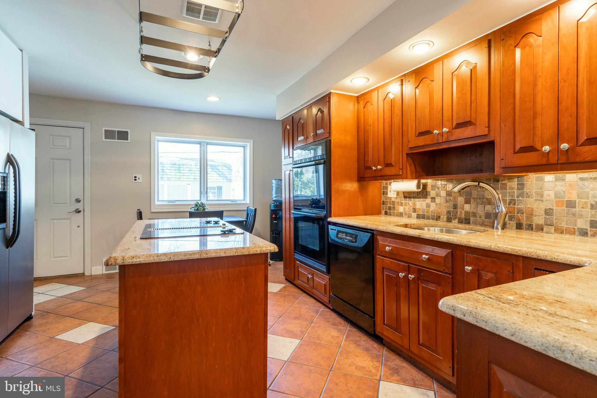1600 Hampton Road Havertown, PA 19083 - Photo 10 of 31 Kitchen