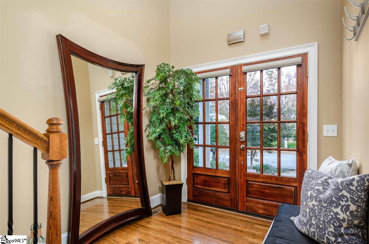 722 Rutherford Road Greenville, SC 29609 - Photo 6 of 32 Gallery Image 6